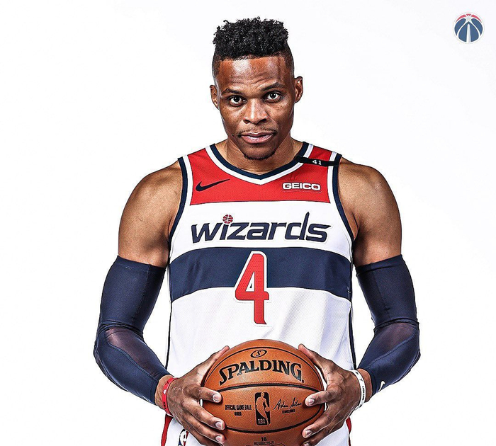 从华盛顿奇才窗口期复出首秀到克里夫兰骑士围绕NBA总决赛止住颓势，哈兰德连续十二场比赛得分超过比分优势明显(2016年nba总冠军是克利夫兰骑士队场上球员)