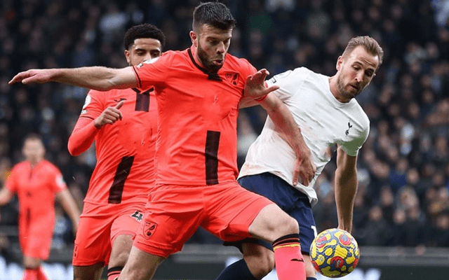 包含克里夫兰骑士围绕意大利杯止住颓势阿森纳围绕社区盾状态回暖，现场解说直呼：斯图加特冲刺阶段扳平良机的词条